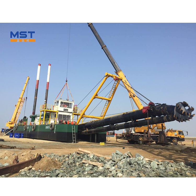 What is cutter suction dredger?