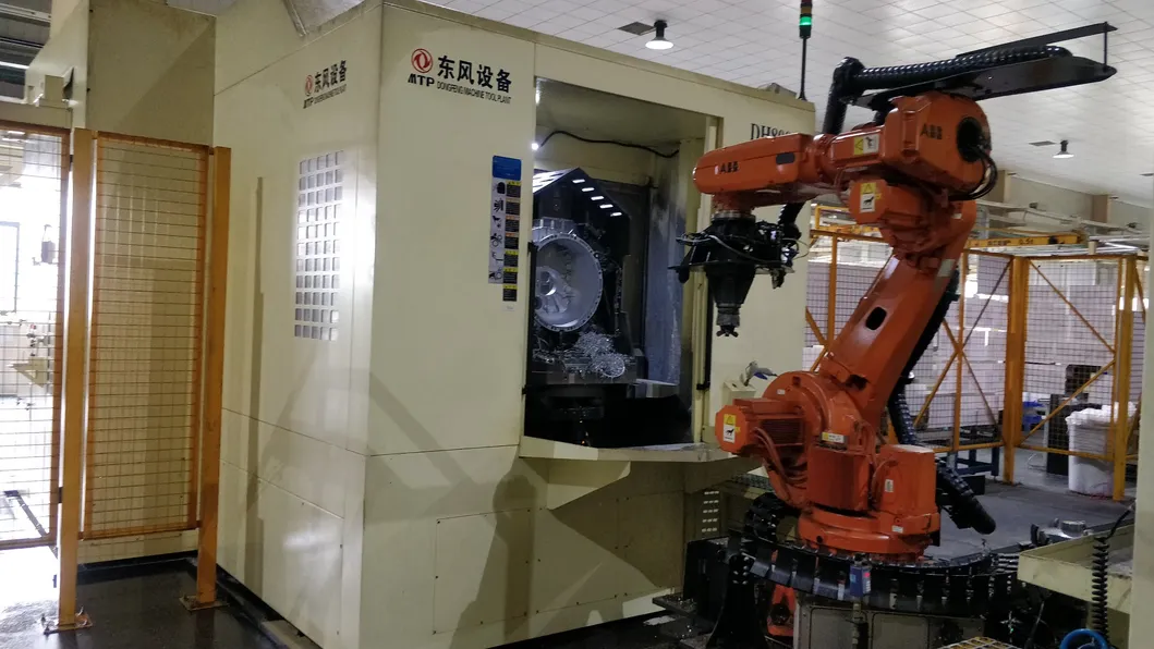 1701501-TV100 Vt2014 Heavy Truck Transmission Gearbox Rear Housing