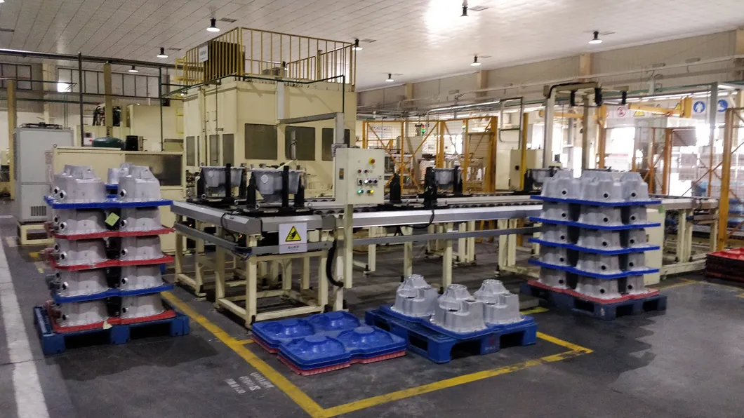 1701501-TV100 Vt2014 Heavy Truck Transmission Gearbox Rear Housing