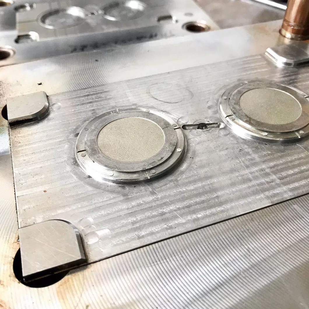 20 Years OEM Manufacturer Free Sample Plastic Injection Molding for Electronic Parts/ Daily Use Products/ Plastic Cover/ Plastic Shell