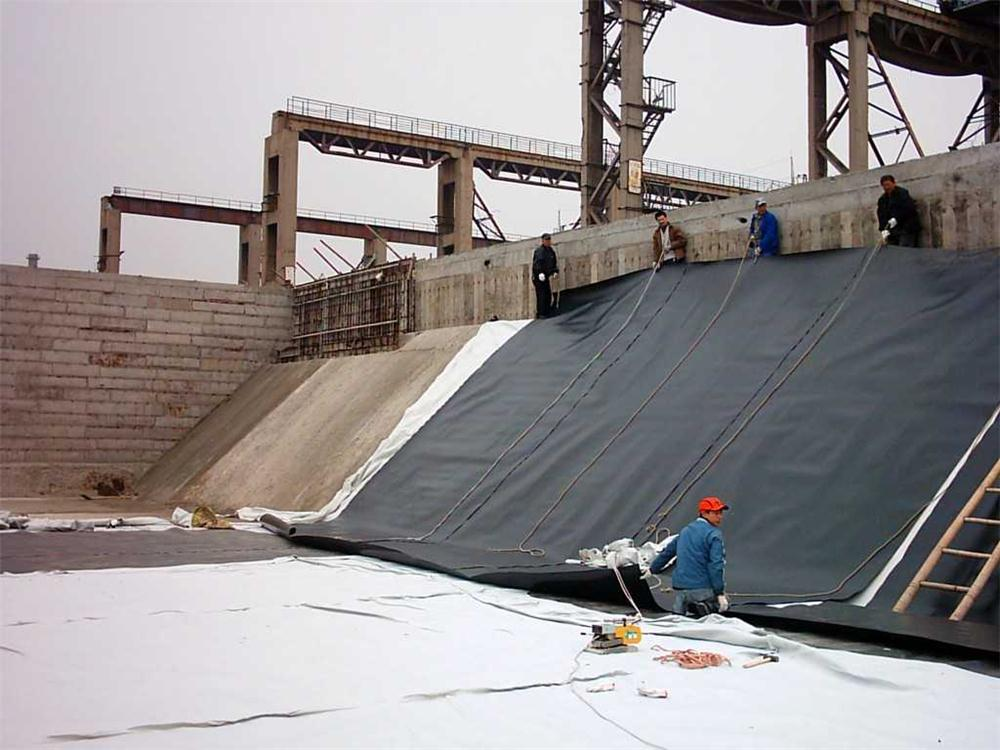 Uniaxial Geogrid Manufacturer Reveals How Advanced Reinforcement Transforms Infrastructure Durability
