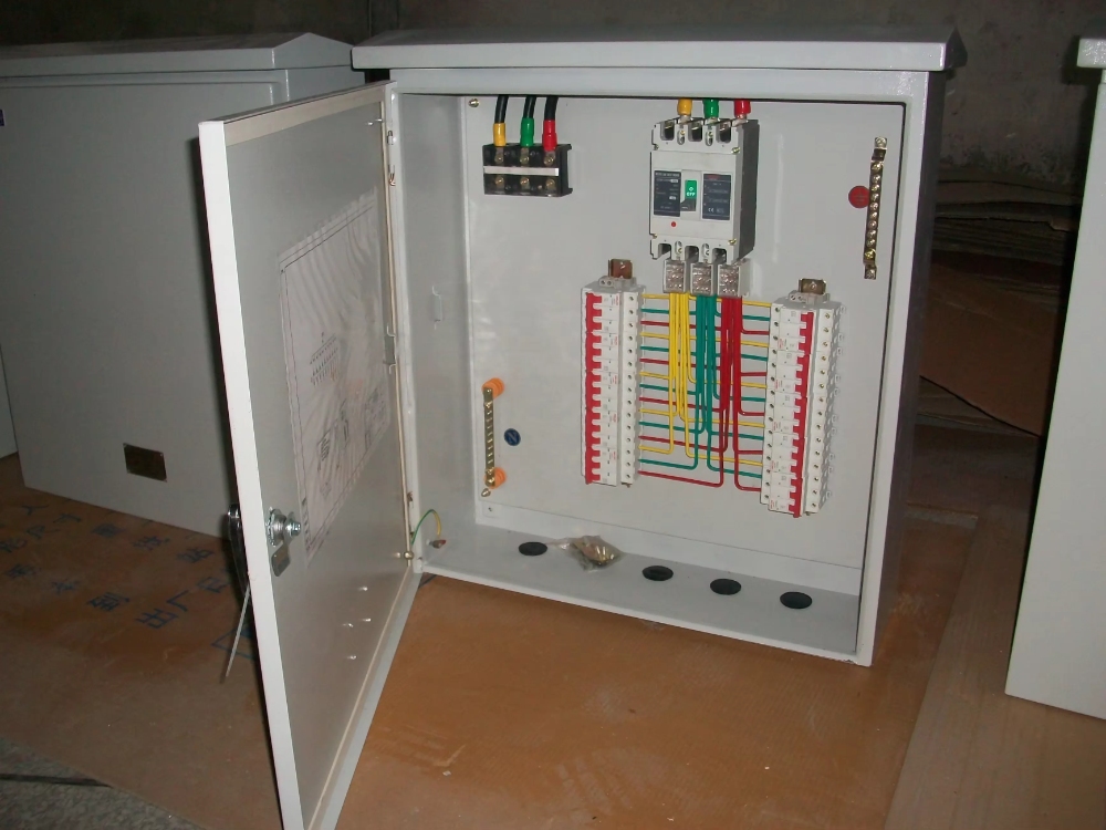 Low-Voltage Distribution Box: Top Selection and Installation Guide