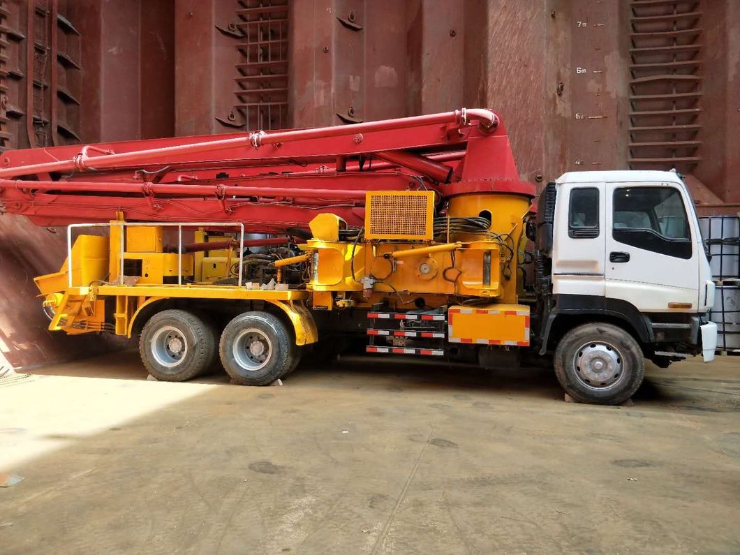 35m Concrete Pump with Truck for Sale with High Quality