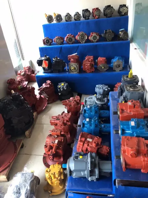 B7 Excavator Spare Parts Final Drive Travel Motor 172162-73300 172455-73300