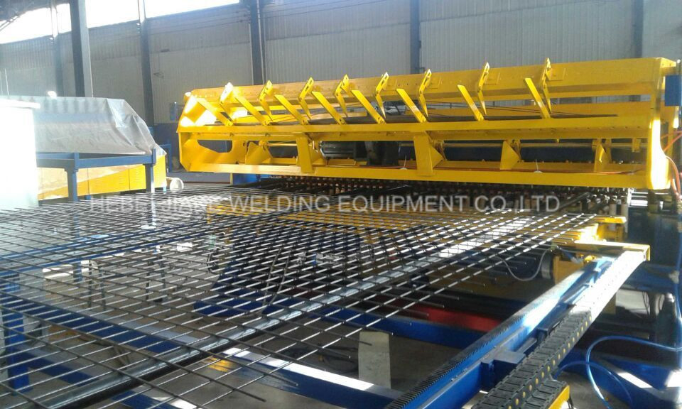 China 3D Welded Steel Fence Panel Mesh Welding Machine