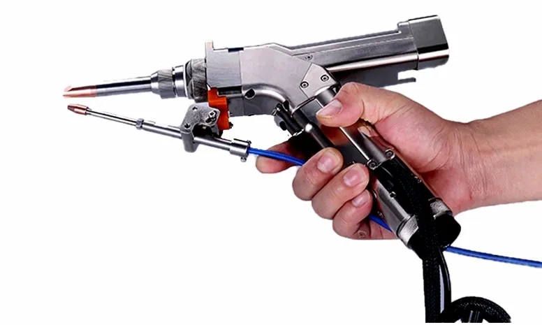 China Manufacturer 1500W Handheld Fiber Laser Welding Machine