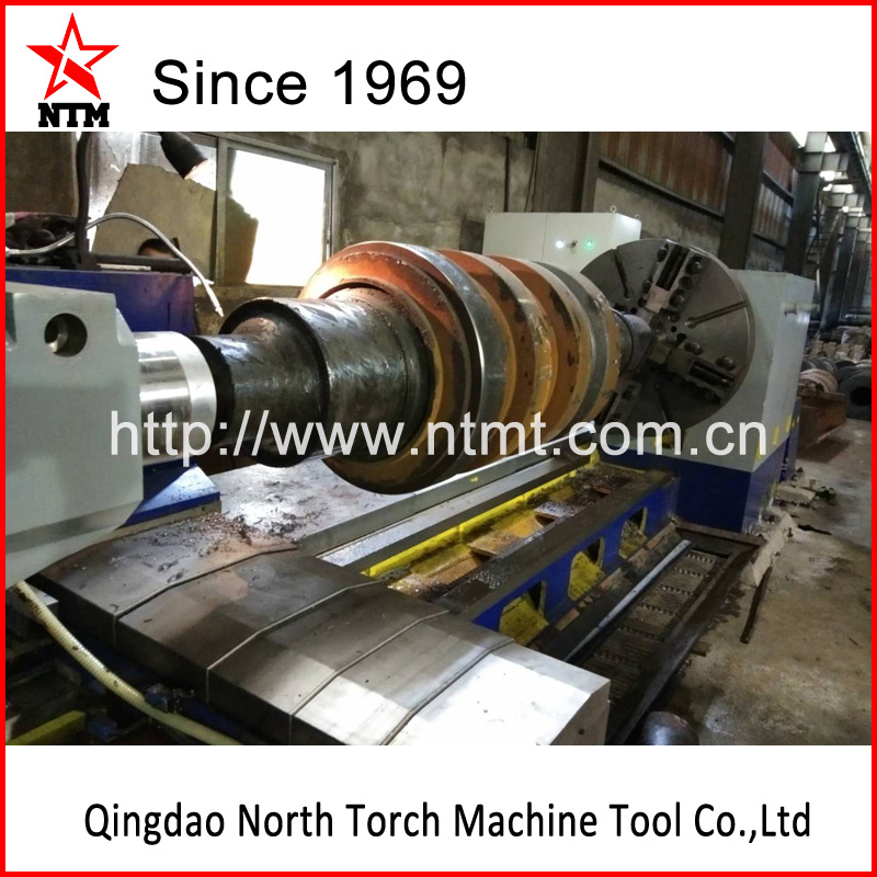 Heavy Duty Horizontal Lathe Machine for Machining 40t Cylinder (CG61160)