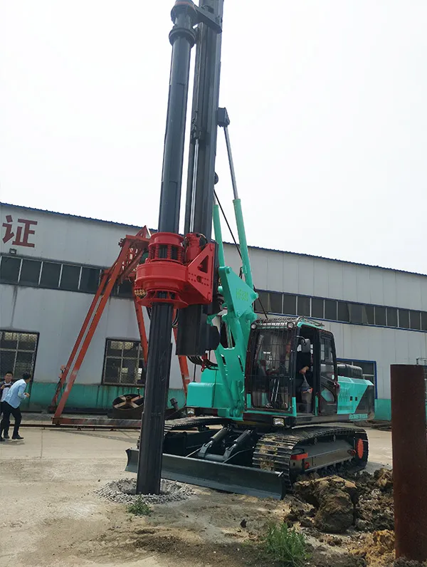 Hf330 Crawler Hydraulic Rotary Drill/Drilling Rig for Foundation Engineering