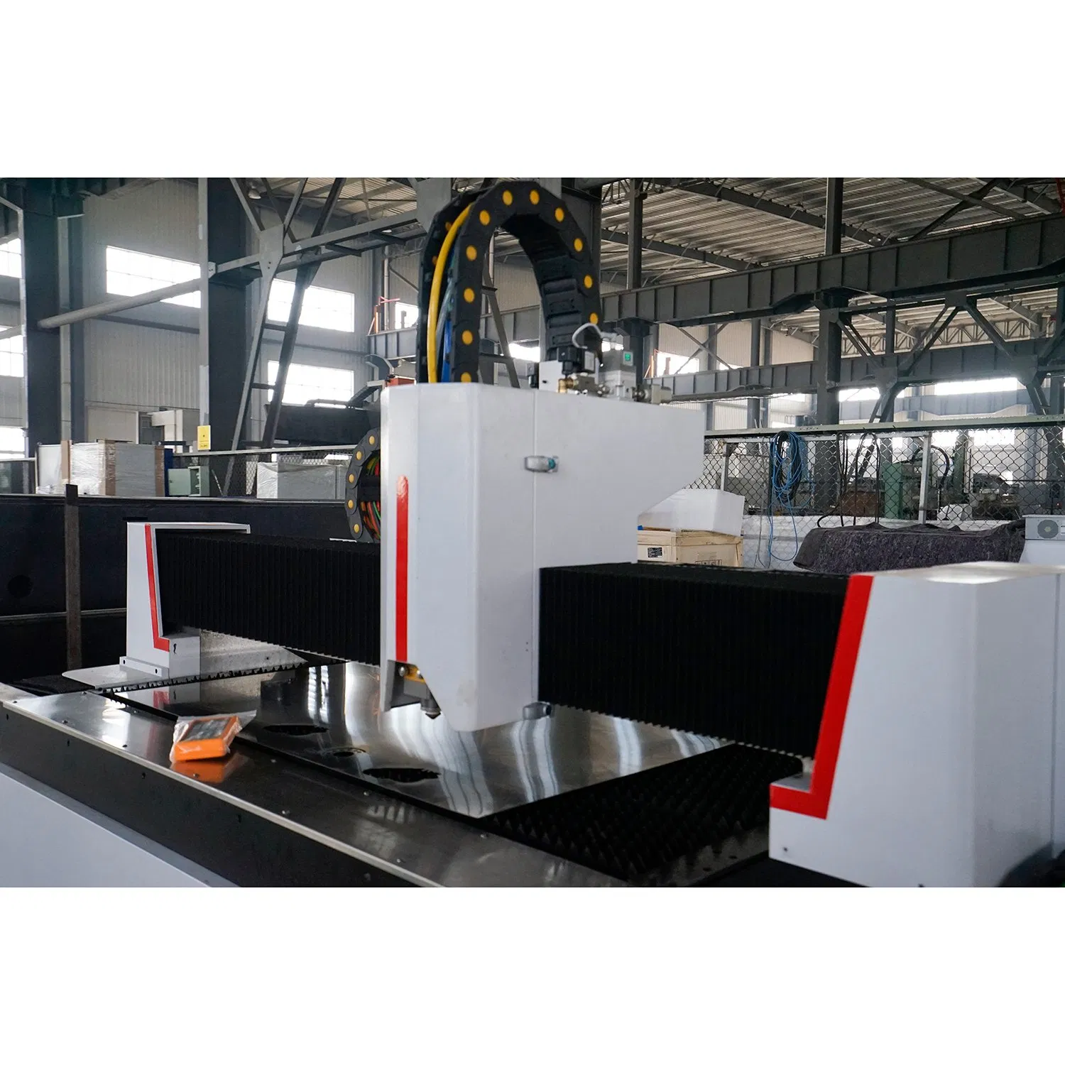 High Power Cheap Thick Stainless Steel CNC Fiber Laser Cutter