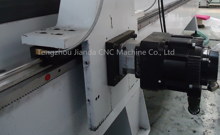 Hot Sale Multi Heads CNC Woodworking Advertising Router