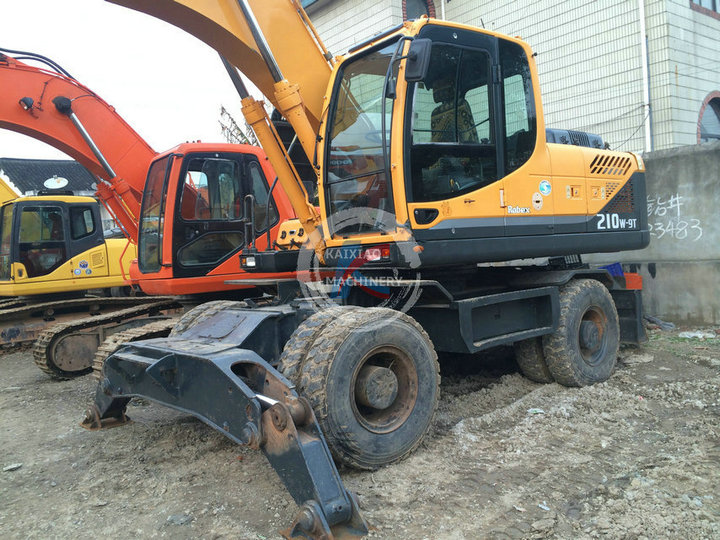 Sales on Korea Hyundai 210 Second-Hand Used Wheel Excavator