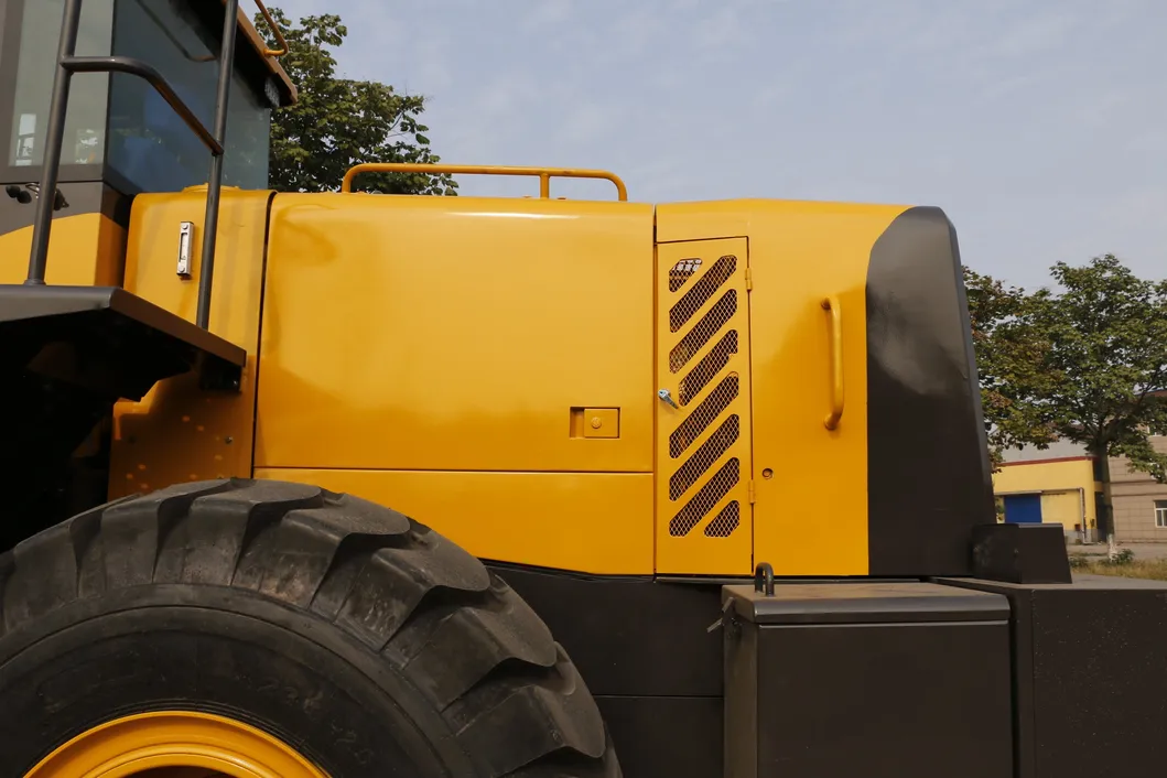 Shantui 5 Ton Capacity Large Wheel Loader L56 Construction/Engineering/Foresture/Agriculture