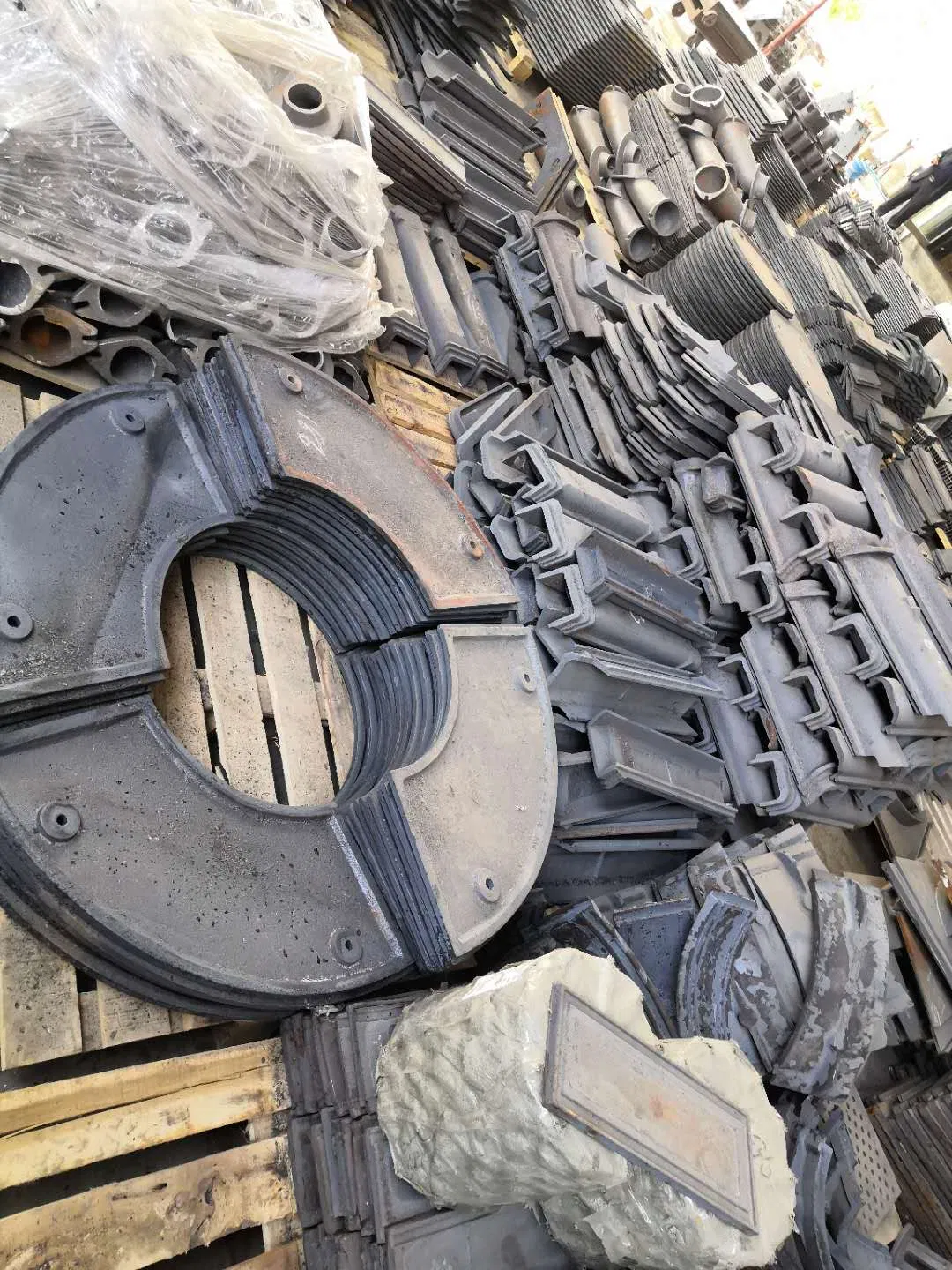 Shot Blasting Machine Spare Parts/ Sandblasting Equipment Spare Parts