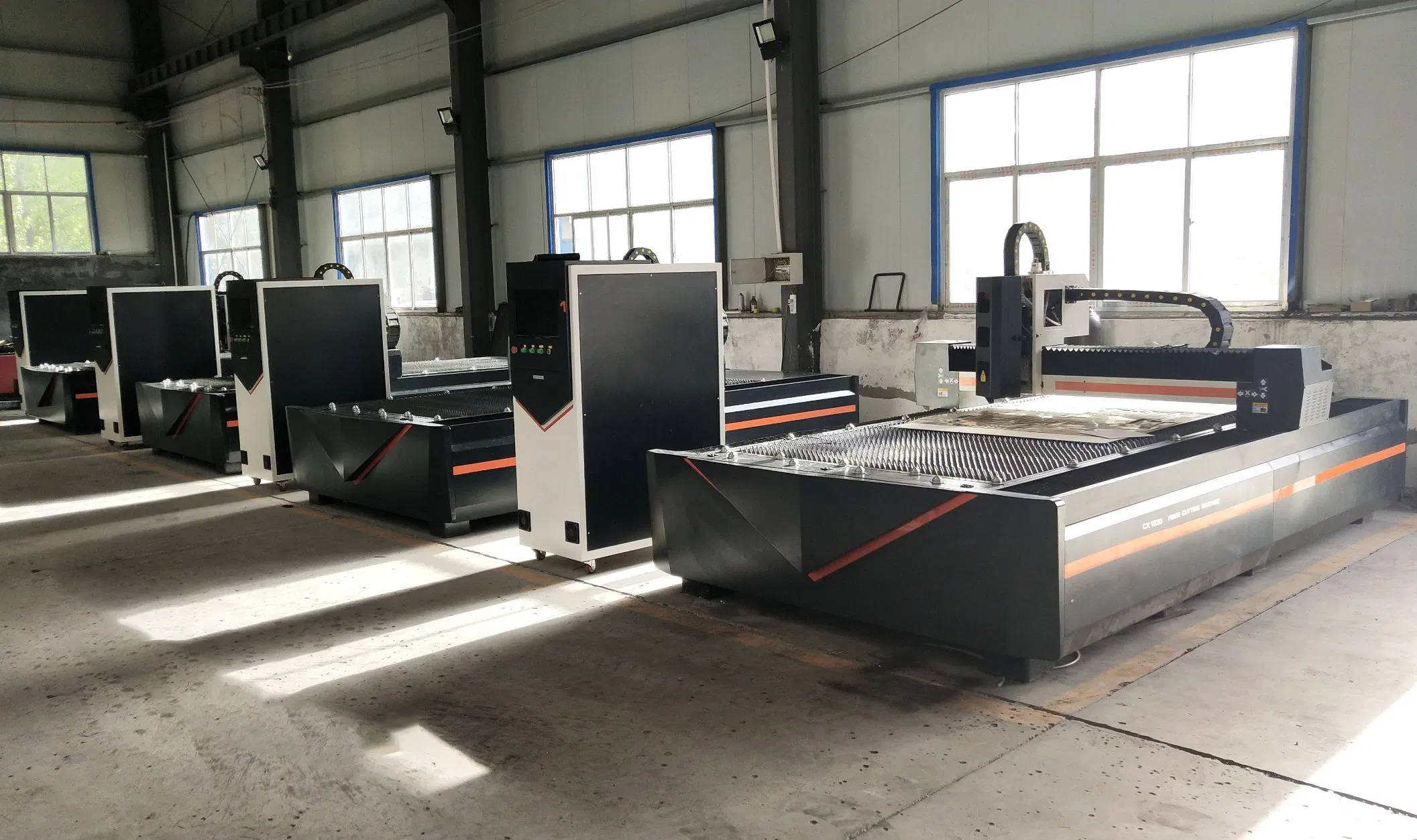 Superstar Cx-3015 CNC Cutting Metal Steel Sheet Tube Pipe CS/Ss/Al/Copper with Fiber Laser Cutting Machine