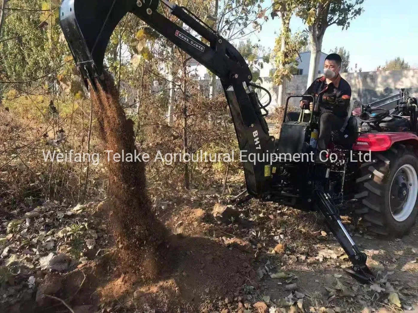 Telake Agricultural Machinery Mini Four Wheel Small Garden Tractor with Excavator Bucket