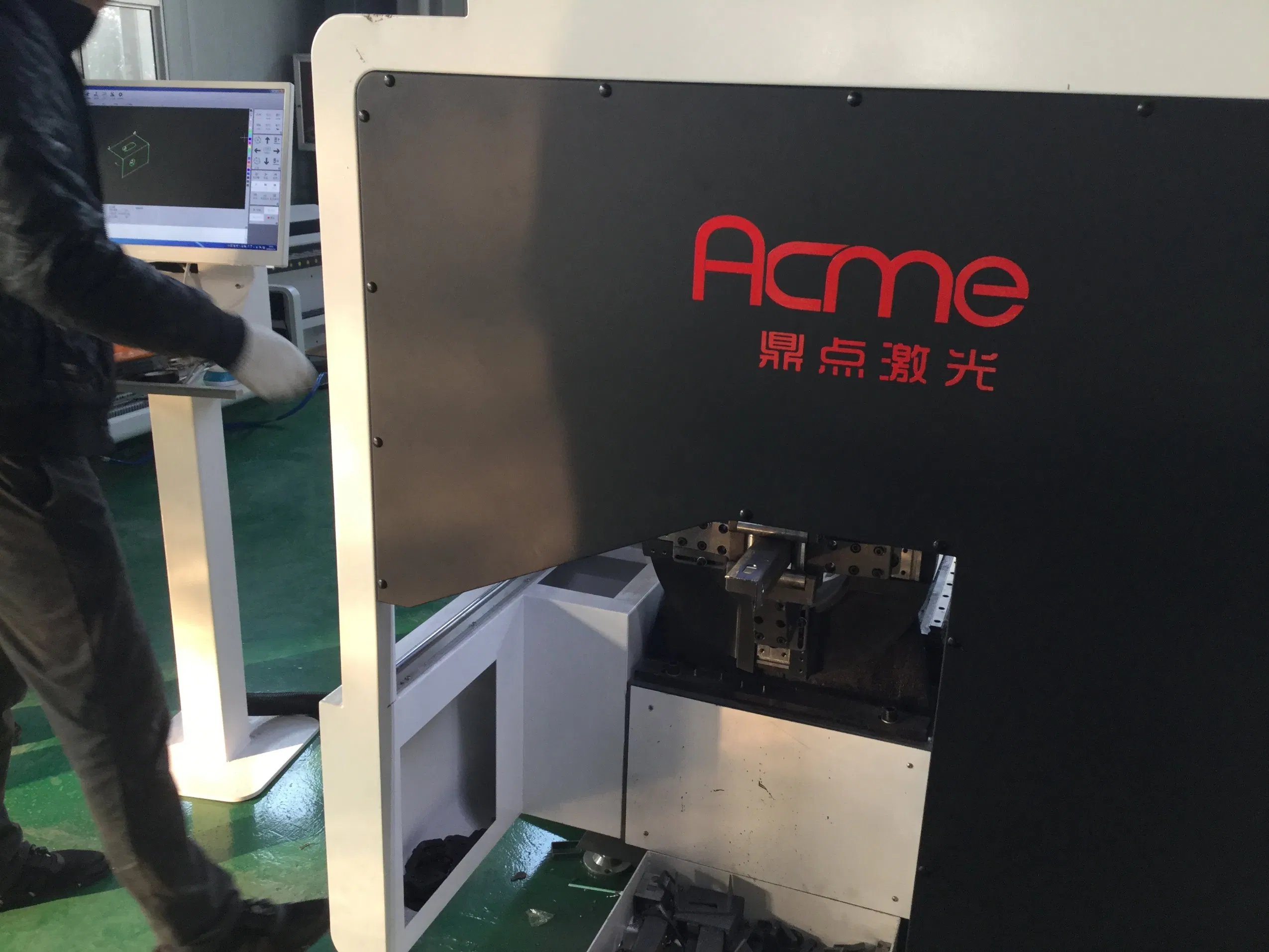 Top Sale Professional Automatic Fiber Laser Tube Pipe Cutter