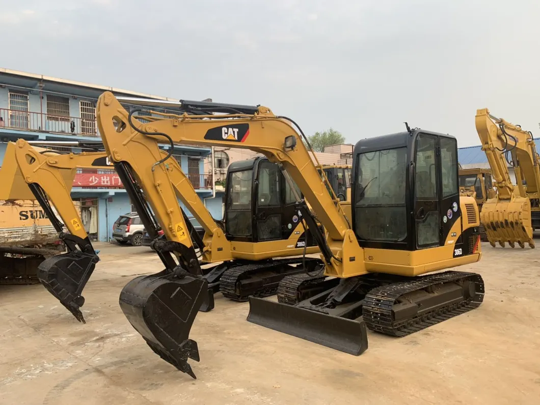 Used 20 Ton Caterpillar Road Roller Cat CS683, CS583 Vibrating Roller for Sale